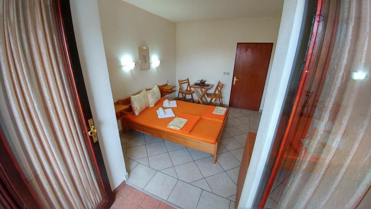 Apartments And Rooms Bova Baska  Exterior photo