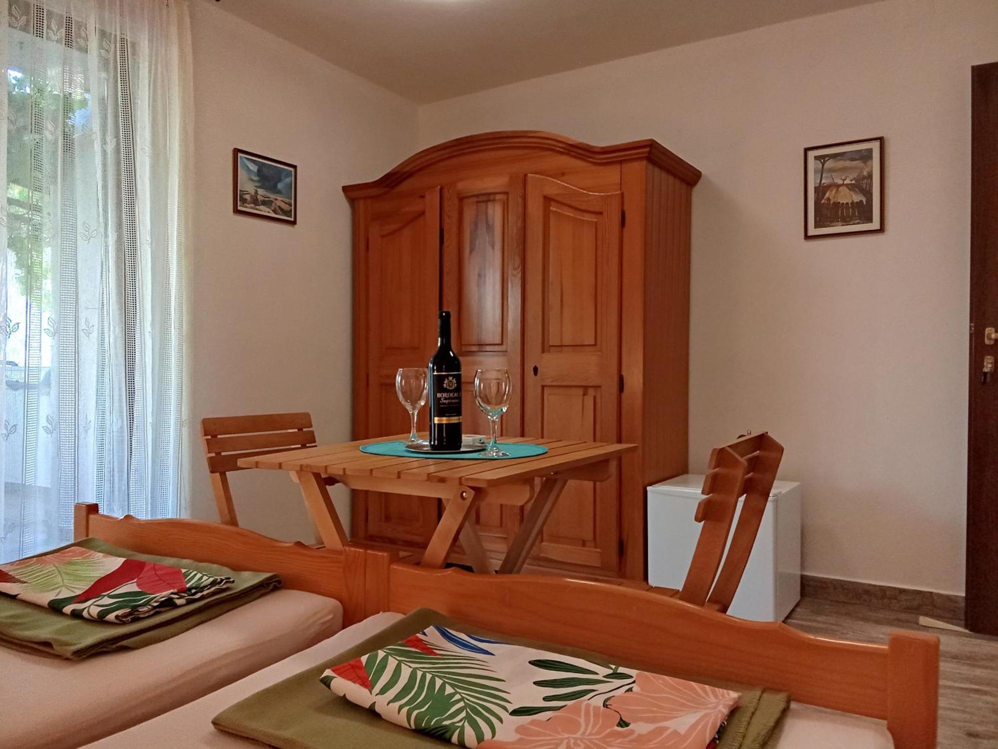 Apartments And Rooms Bova Baska  Exterior photo