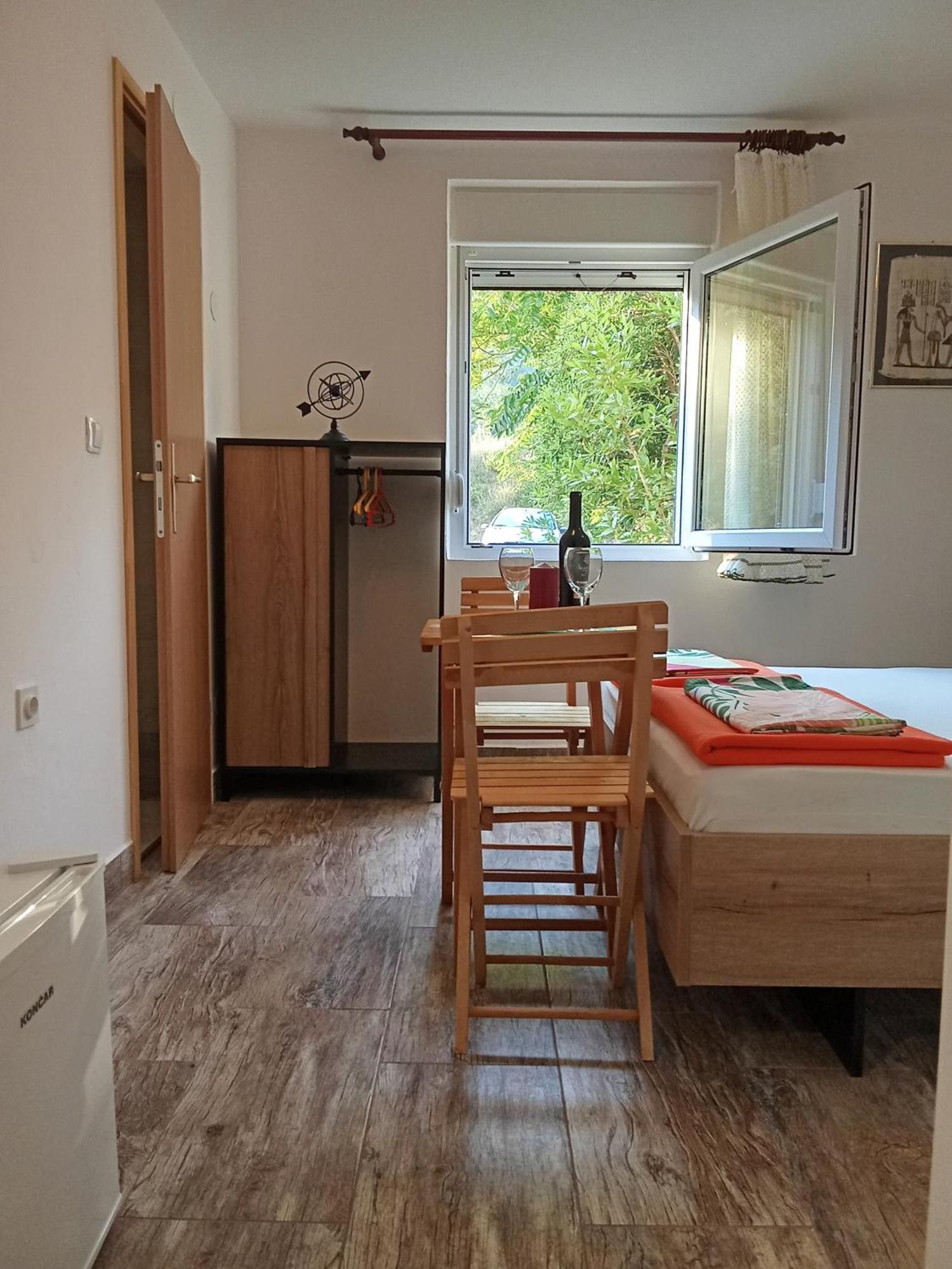 Apartments And Rooms Bova Baska  Exterior photo