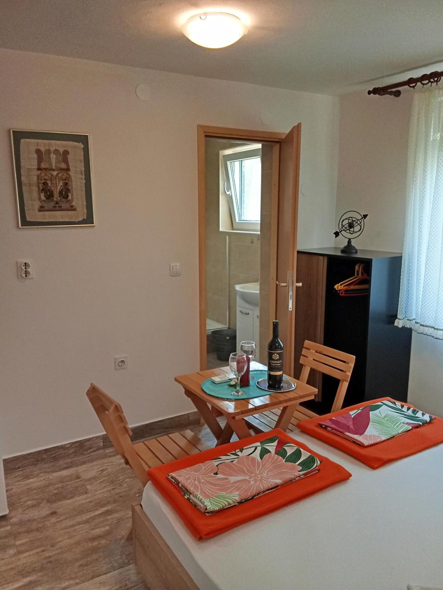 Apartments And Rooms Bova Baska  Exterior photo